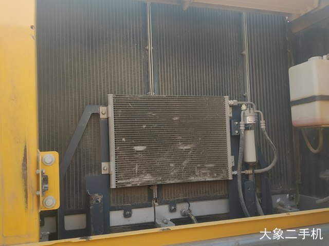 徐工 XE370CA 挖掘机