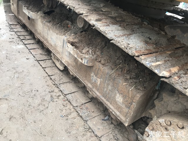 小松 PC220-8M0 挖掘机