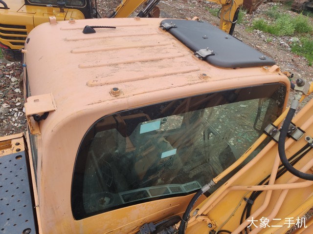 现代 R150LC-9 挖掘机