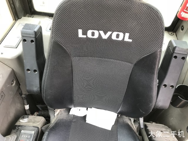 雷沃重工 FR60E 挖掘机