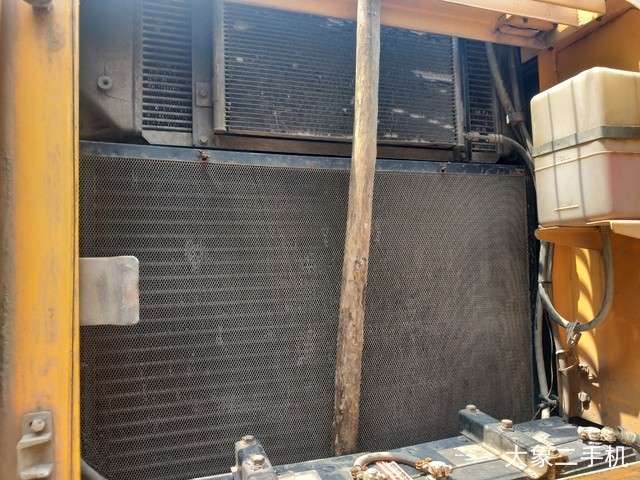 现代 R225LC-7 挖掘机