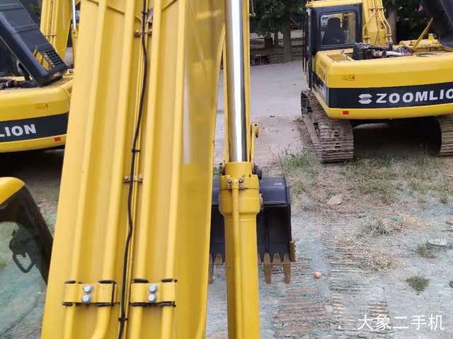 中联重科 ZE205E 挖掘机