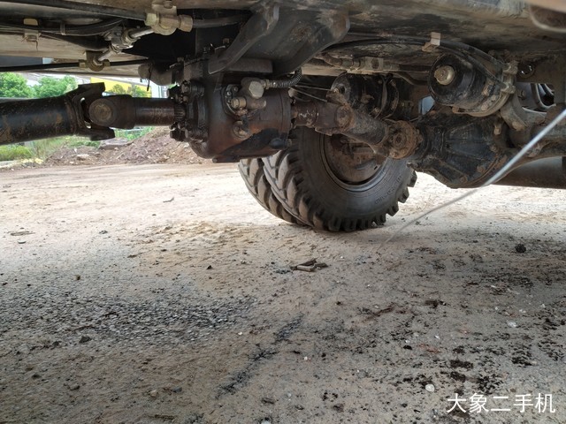 新源 XY75W-8 挖掘机