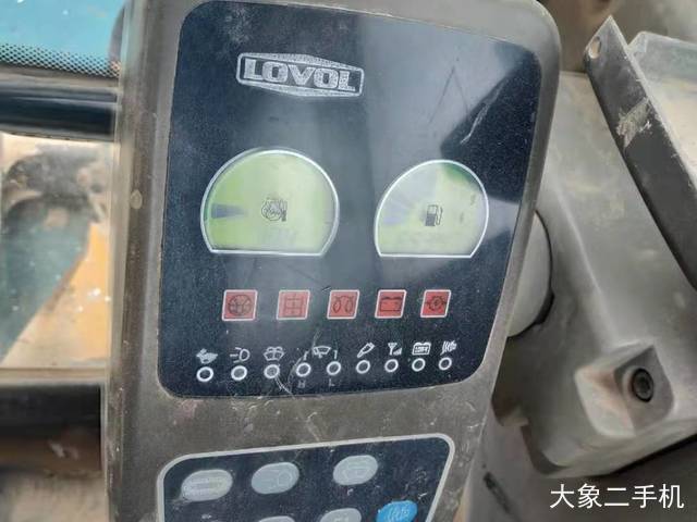 雷沃重工 FR65 挖掘机