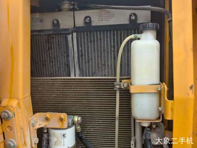 山东临工 E680F 挖掘机