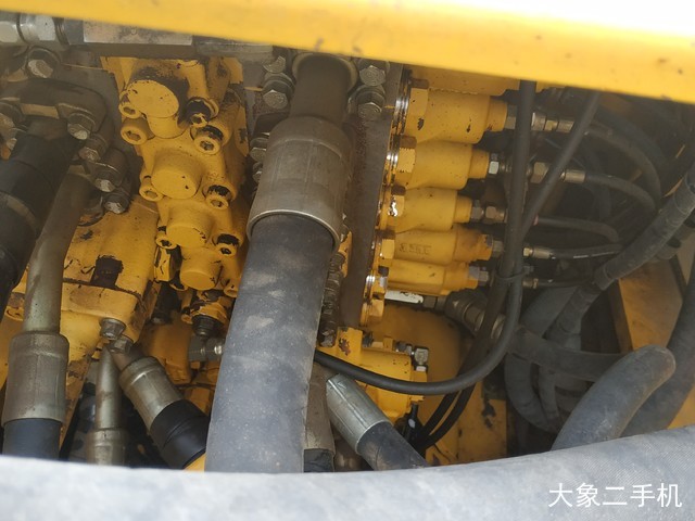 小松 PC200-8N1 挖掘机