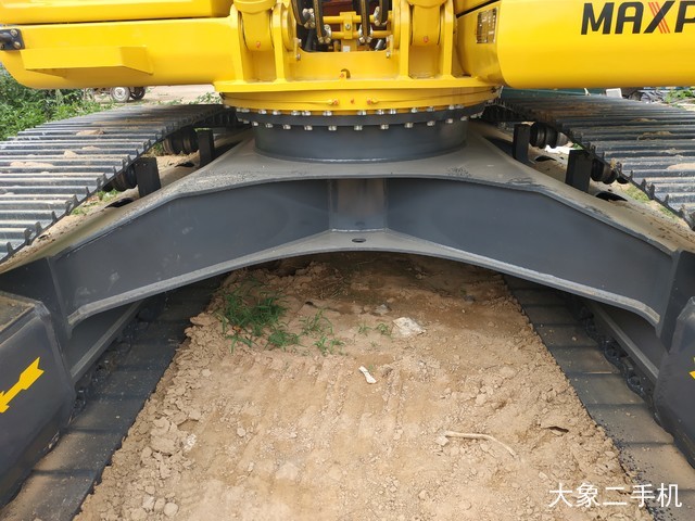 利勃海尔 LR1400/2-W 挖掘机