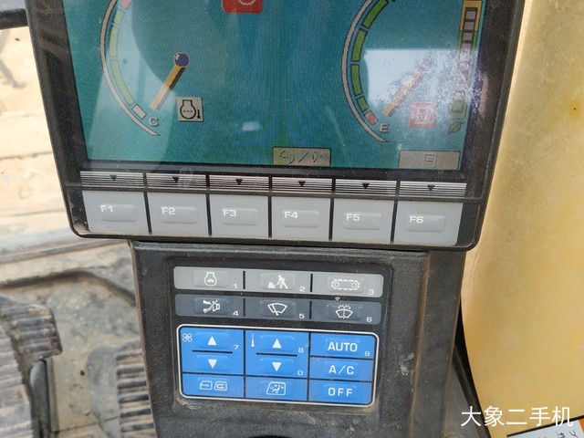 小松 PC200-8N1 挖掘机