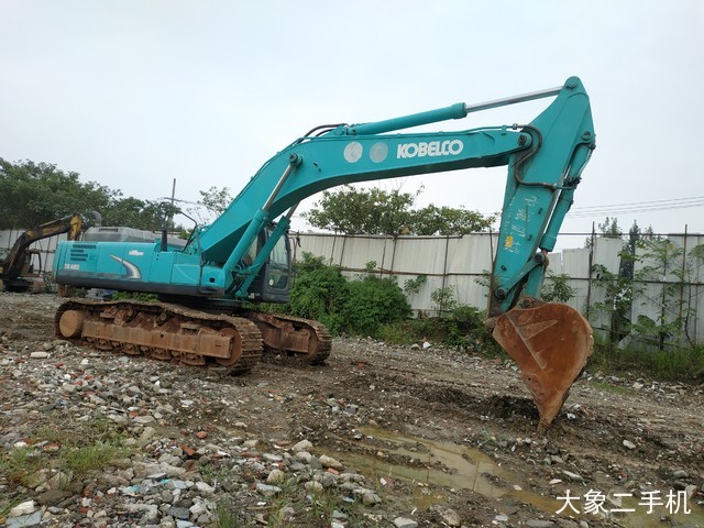 神钢 SK460-8 挖掘机