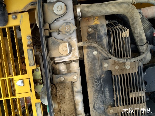 小松 PC240LC-8M0 挖掘机