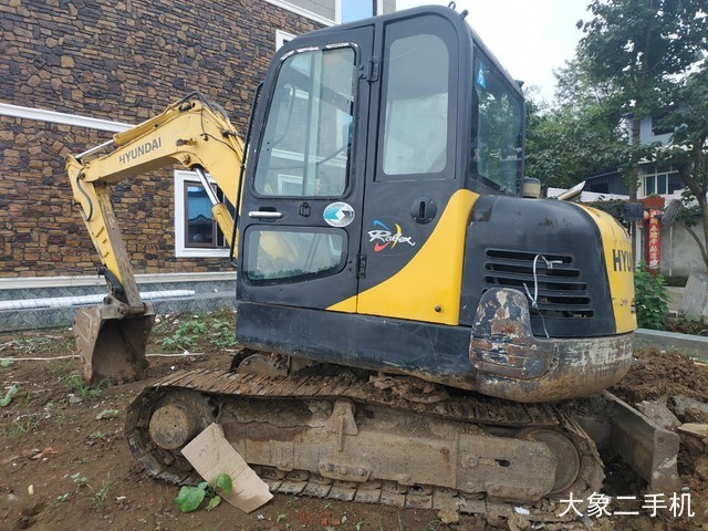 现代 R60-7 挖掘机