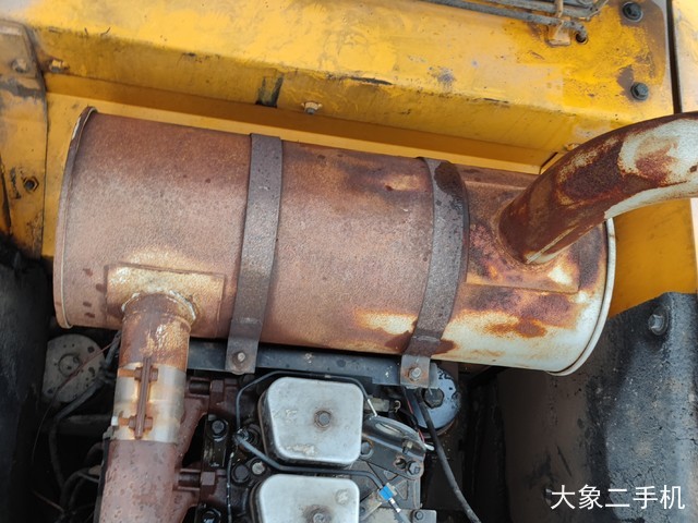 现代 R225-7 挖掘机