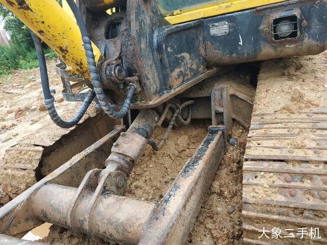 现代 R60-7 挖掘机