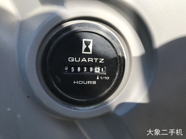 神钢 SK75-8 挖掘机