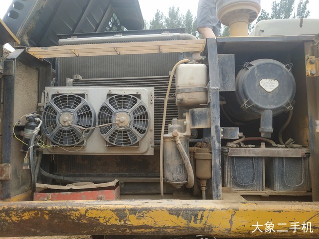 加藤 HD921 挖掘机