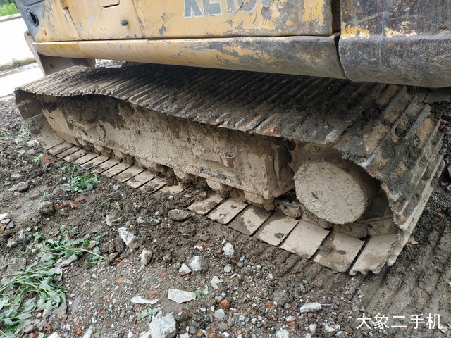 徐工 XE150D 挖掘机