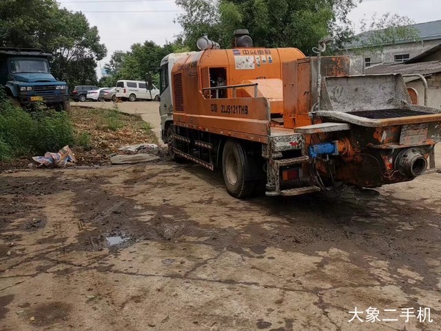 中联重科 ZLJ5130THBE-10018R 泵车