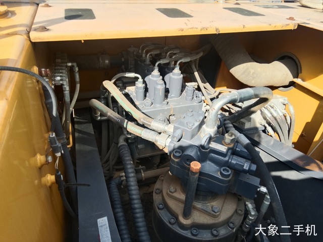 徐工 XE200DA 挖掘机