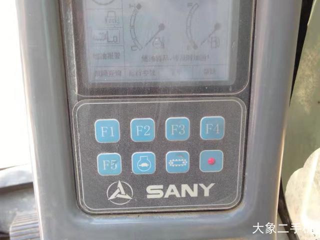 小松 PC240LC-8 挖掘机