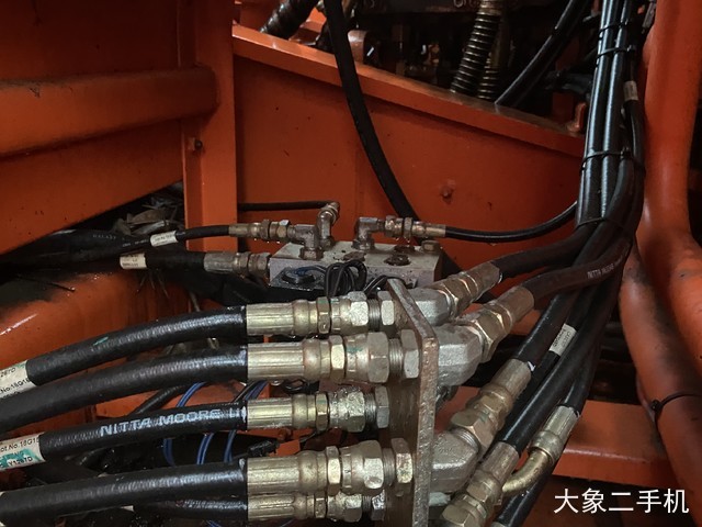 斗山 DH220 挖掘机