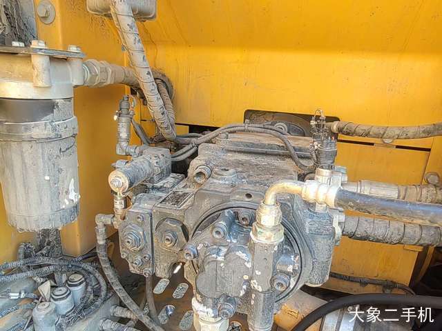 龙工 LG6150 挖掘机