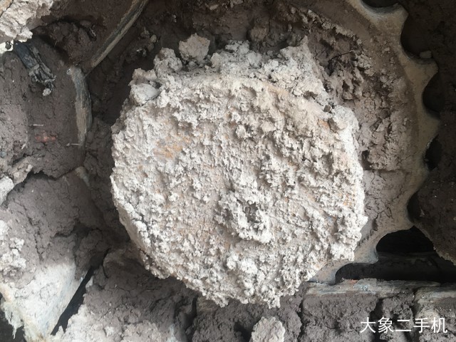 徐工 XE135B 挖掘机