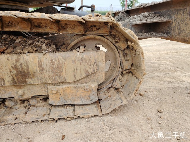 山东临工 E6500F 挖掘机