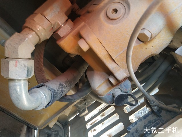 卡特彼勒 305.5E2小型液压 挖掘机