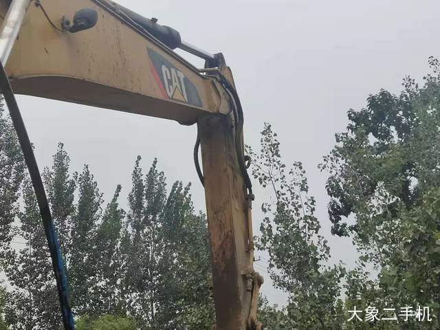 卡特彼勒 323D液压 挖掘机