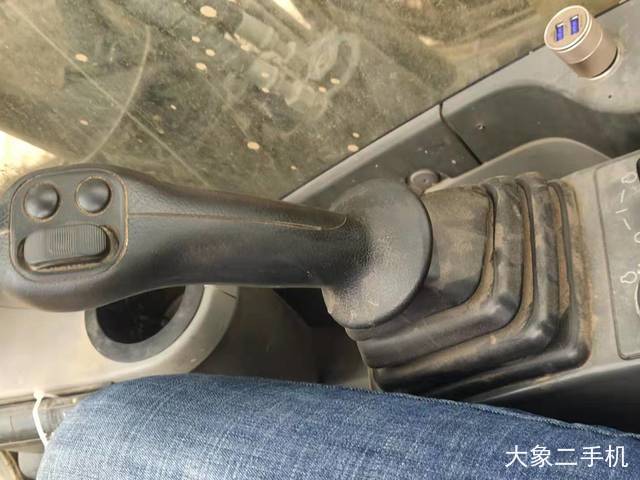 卡特彼勒 323DL 挖掘机