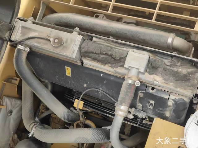 卡特彼勒 323DL 挖掘机