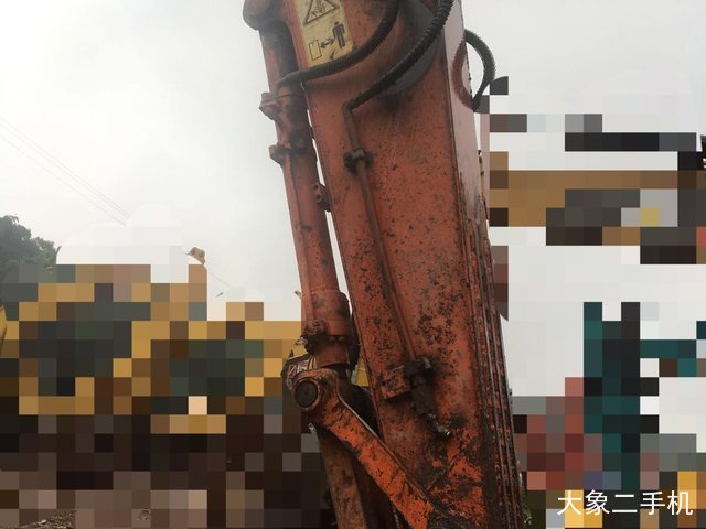 斗山 DX120 挖掘机