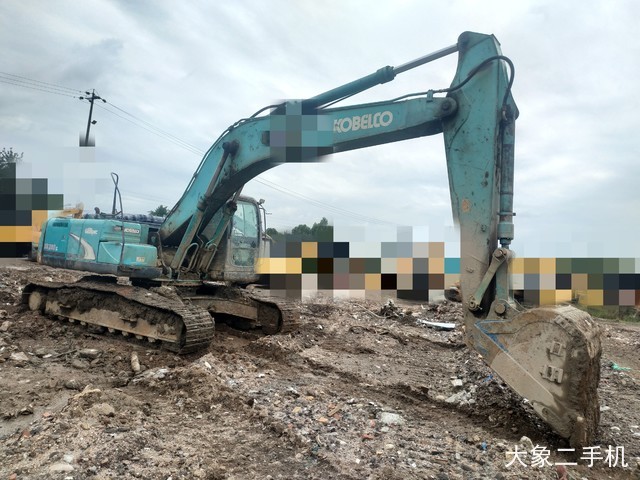 神钢 SK260LC-8 挖掘机