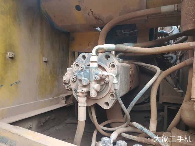 沃尔沃 EC210BLC 挖掘机