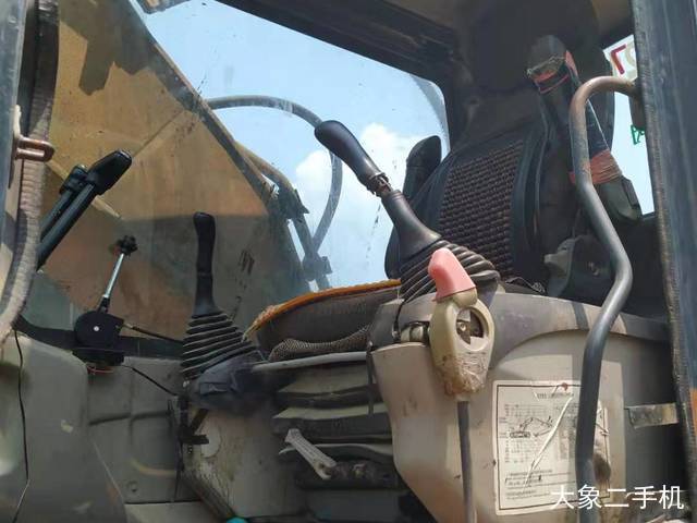 三一重工 SY215C 挖掘机