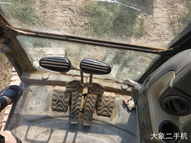 卡特彼勒 323DL 挖掘机