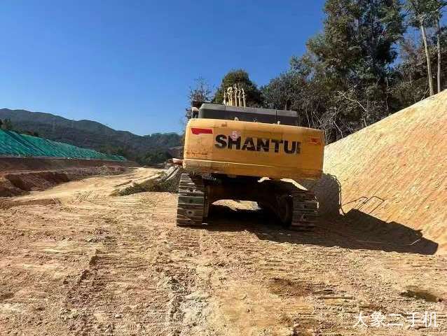 小松 PC490LC-11 挖掘机