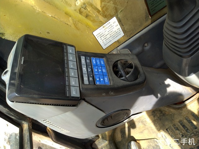 小松 PC240LC-8 挖掘机