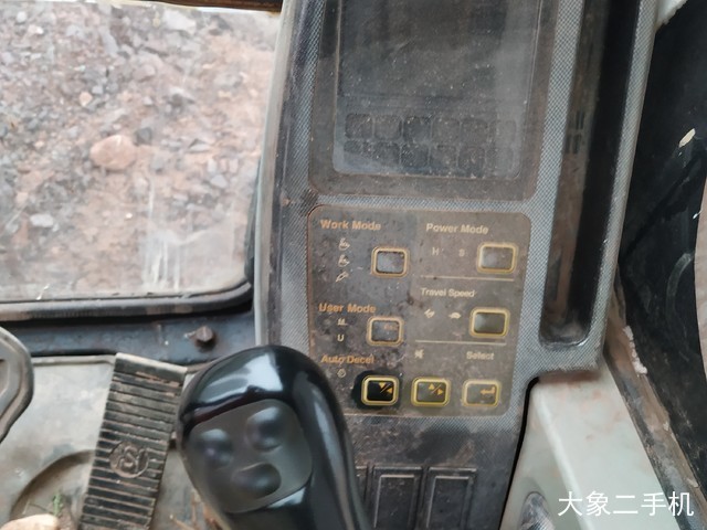 现代 R225LC-7 挖掘机