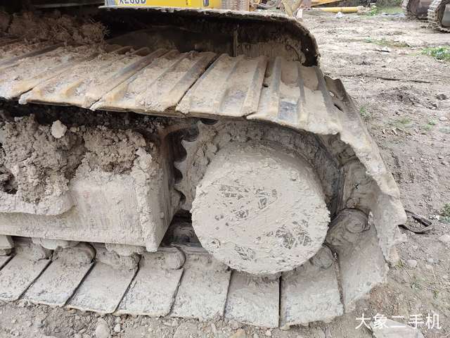 山东临工 E6225H 挖掘机