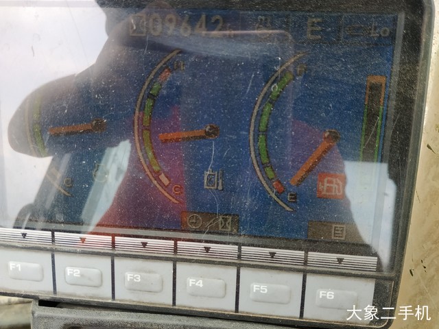 小松 PC220-8 挖掘机