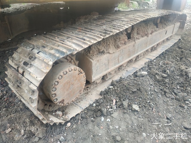 小松 PC240LC-8 挖掘机