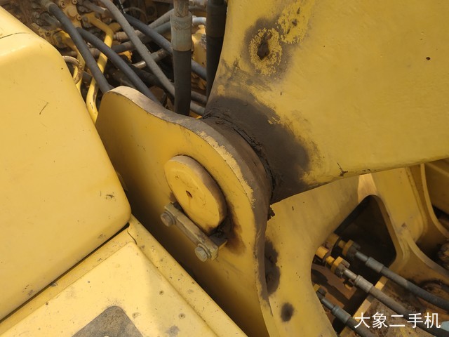 小松 PC240LC-8 挖掘机