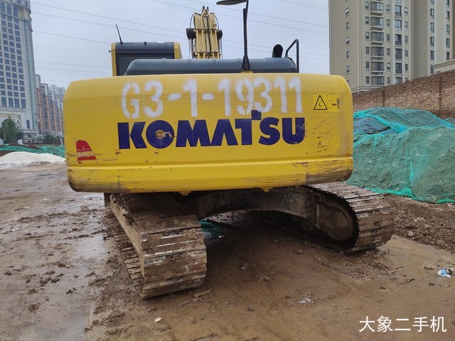 小松 PC240LC-8M0 挖掘机