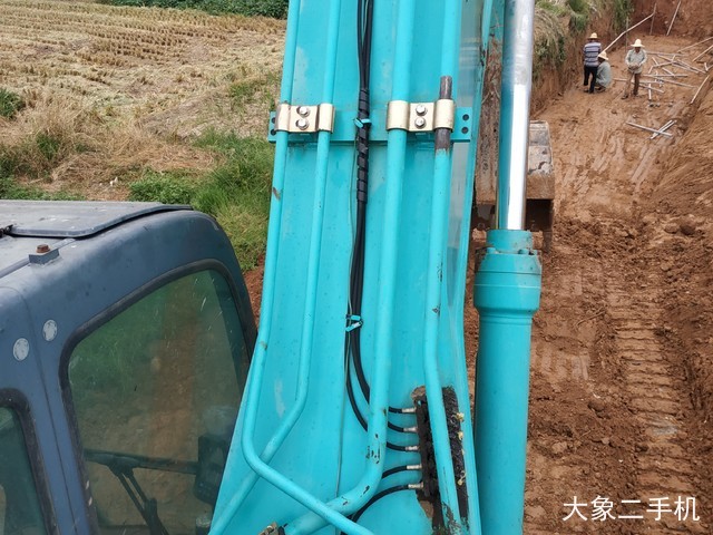 神钢 SK260LC-8 挖掘机