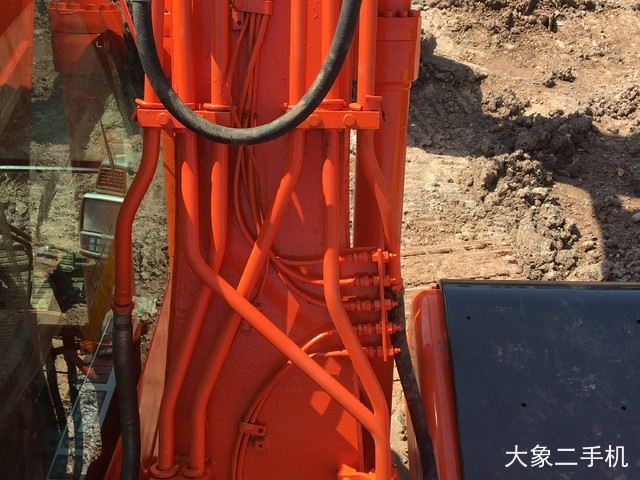 斗山 DX150LC 挖掘机