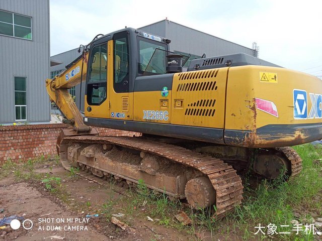 徐工 XE265C 挖掘机