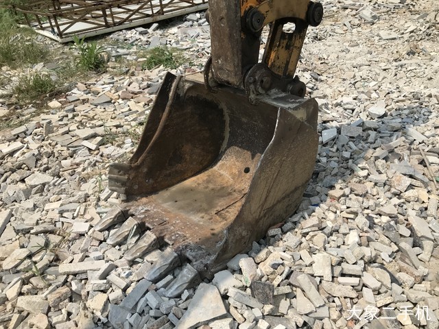 三一重工 SY75C 挖掘机