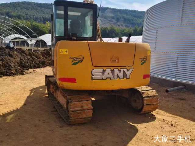 三一重工 SY75C 挖掘机