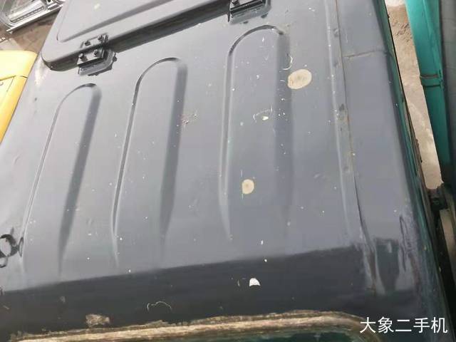 神钢 SK230 挖掘机